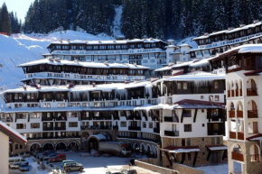 Гостиница GRAND MONASTERY Hotel Apartments  Пампорово